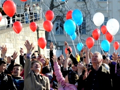 Crimea returns to Russia referendum 2014happy people celebrations baloons